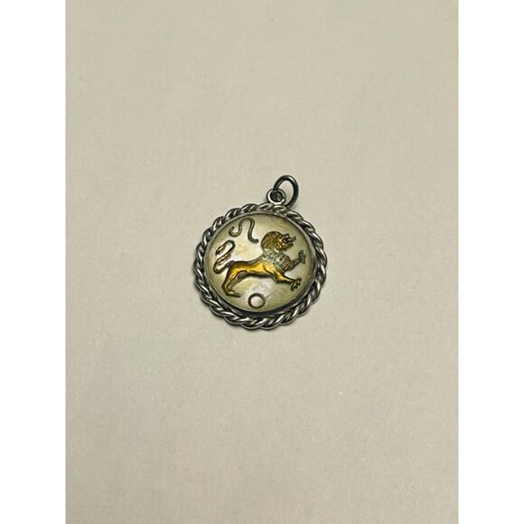 Rare,Vintage 925 Silver, Mother of Pearl, 24K Gold Lion-Leo Zodiac Bubble Charm - Picture 1 of 4